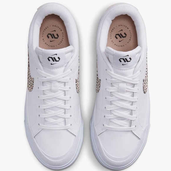 NWOT Women’s Nike Court Legacy Lift Platform Sneakers Size 10.5 - Picture 2 of 4